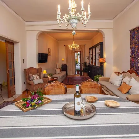 شقة Nota's Elegant Maisonette *