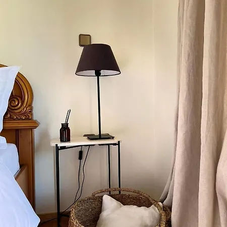 Nota's Elegant Maisonette نافبليو