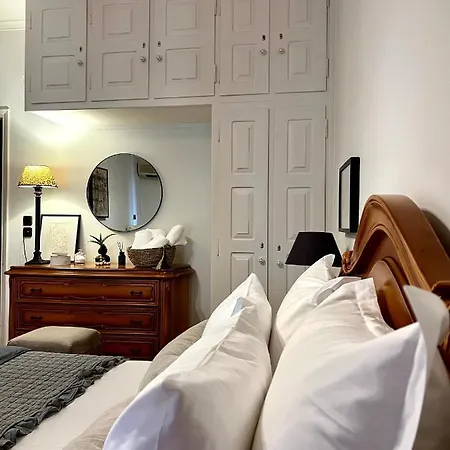 Nota's Elegant Maisonette *
