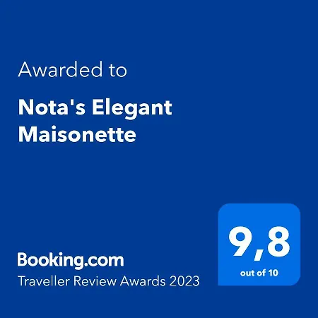 Nota's Elegant Maisonette نافبليو